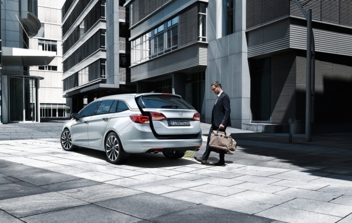 Opel Astra Sports Tourer: Πιο οικογενειακό δεν γίνεται