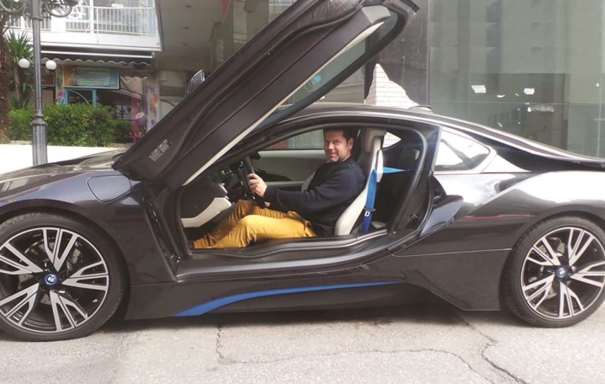 BMW i8 : Πρώτη Γεύση από το νέο ηλεκτροκίνητο πύραυλο!