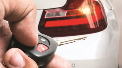 Ταξινομήσεις καινούργιων οχημάτων το Μάρτιο 2016.