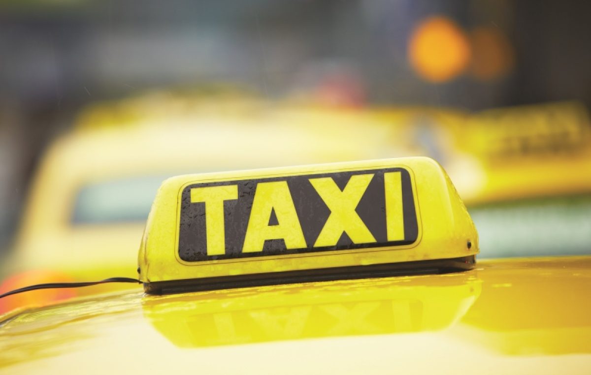 Ταξί: Ανανέωση του στόλου ή επέκταση του ορίου απόσυρσης;