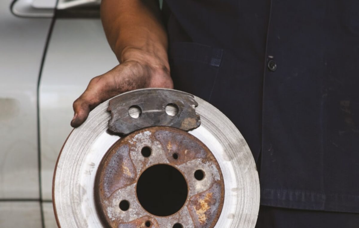 Έλεγχος στο σύστημα πέδησης για την αποφυγή υπερθέρμανσης.