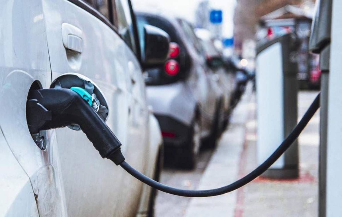 Νέα plug-in υβριδικά μοντέλα και ακόμα πιο εξελιγμένες μπαταρίες