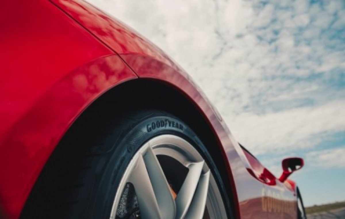 Πρώτο στα τεστ το ελαστικό Eagle F1 SuperSport της Goodyear