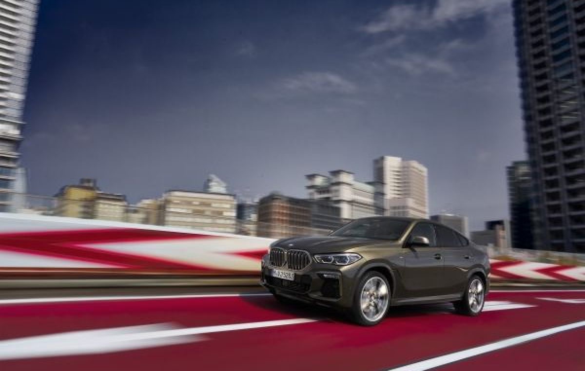 Η νέα BMW X6 συνδυάζει την ευελιξία και προσαρμοστικότητα ενός SAV με τη γοητεία ενός coupe.