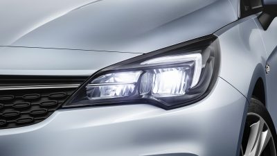 Νέα Opel Corsa και Astra με Ενεργειακά Αποδοτικούς Προβολείς LED