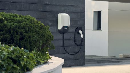 H στρατηγική της Ford στον τομέα της φόρτισης