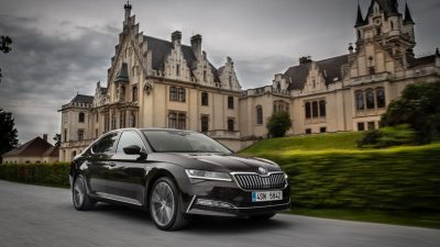 Οι τιμές του νέου SKODA SUPERB λίγο πριν την πρεμιέρα του μοντέλου