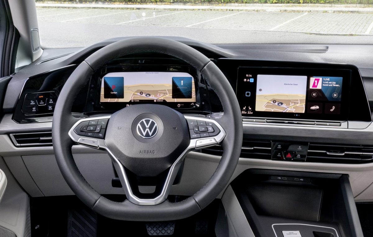 Η Volkswagen με το Golf και το νέο κόκπιτ