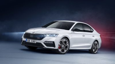 Η οικογένεια των SKODA RS καλωσορίζει το πρώτο της plug-in υβριδικό μοντέλο