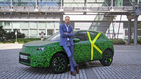 Βίντεο: Ο CEO Michael Lohscheller Παρουσιάζει το Νέο Opel Mokka