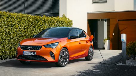 H ΓΚΑΜΑ ΗΛΕΚΤΡΙΚΩΝ ΤΗΣ OPEL ΟΛΟΚΛΗΡΩΝΕΤΑΙ