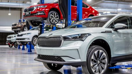 Παγκόσμια, ηλεκτρική, ψηφιακή: η SKODA στο τέλος της δεκαετίας