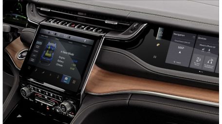 To Uconnect 5 του Jeep Grand Cherokee L ανάμεσα στα 10 κορυφαία συστήματα πολυμέσων του κόσμου