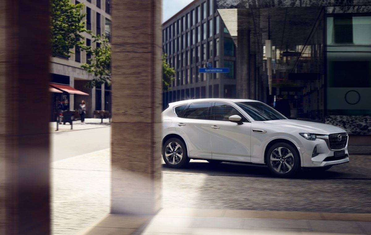 Το ολοκαίνουργιο Mazda CX-60 PHEV παρουσιάζει την πρώτη plug-in πλήρως υβριδική τεχνολογία