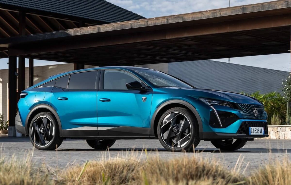 Peugeot 408: Η νέα πρόταση που αλλάζει τα Crossover