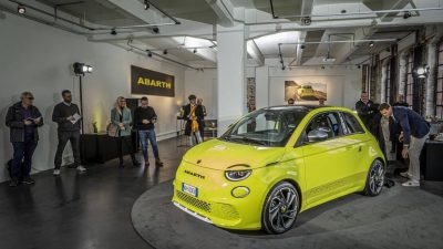 Το νέο Abarth 500e «ηλεκτρίζει» την Ευρώπη με περισσότερες από 1.500 προ-παραγγελίες