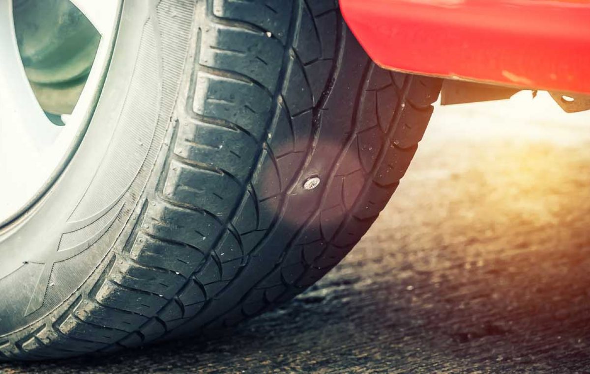 Ο καύσωνας “κουράζει” τα ελαστικά. Τι συνιστούν οι ειδικοί