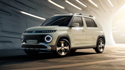 HYUNDAI INSTER: Μικρό στην πρίζα