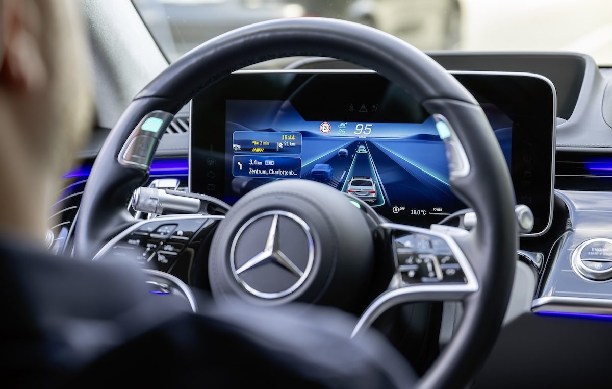 Η Επόμενη Γενιά Αυτόνομης Οδήγησης: Όταν το Τιμόνι Αφήνει το Χέρι σας