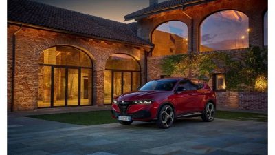 Η ανανέωση της Alfa Romeo Tonale εξελίσσει το πρώτο C-SUV