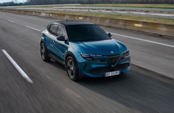 Η Alfa Romeo Junior Ibrida με 8 χρόνια εγγύηση