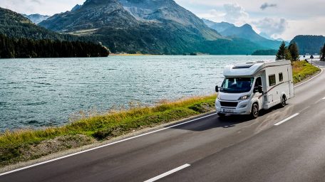 Νομοθεσία για την στάθμευση αυτοκινούμενων & ρυμουλκούμενων τροχόσπιτων