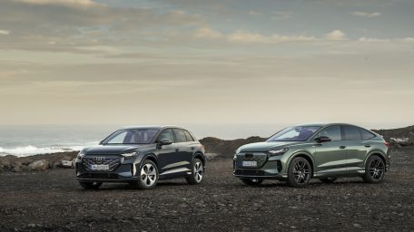Το Audi Q4 e-tron αναβαθμίζεται: περισσότερη αυτονομία, ταχύτερη φόρτιση και για πρώτη φορά αμφίδρομη φόρτιση σε Audi