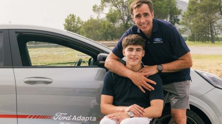 Οι προηγμένες λύσεις και τεχνολογίες της Ford εξασφαλίζουν ανεξαρτησία στις μετακινήσεις και μετατρέπονται σε σύμμαχο ζωής